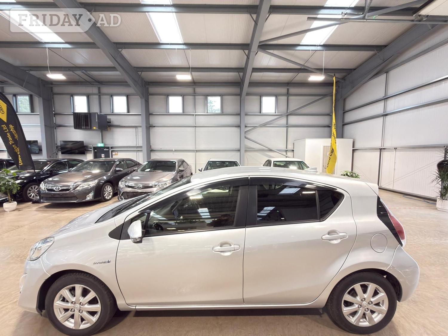 Toyota Aqua 2015 - Cars in Reading