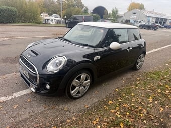 Mini Hatch 2026