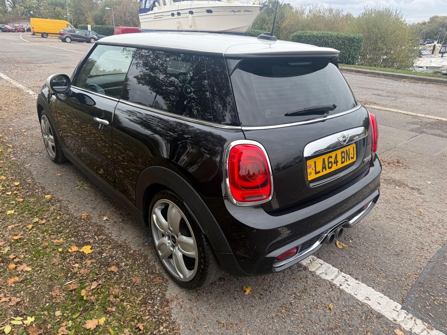 Mini Hatch Chertsey