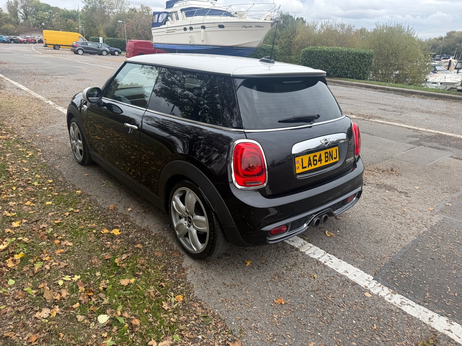 Mini Hatch 2026 - Cars