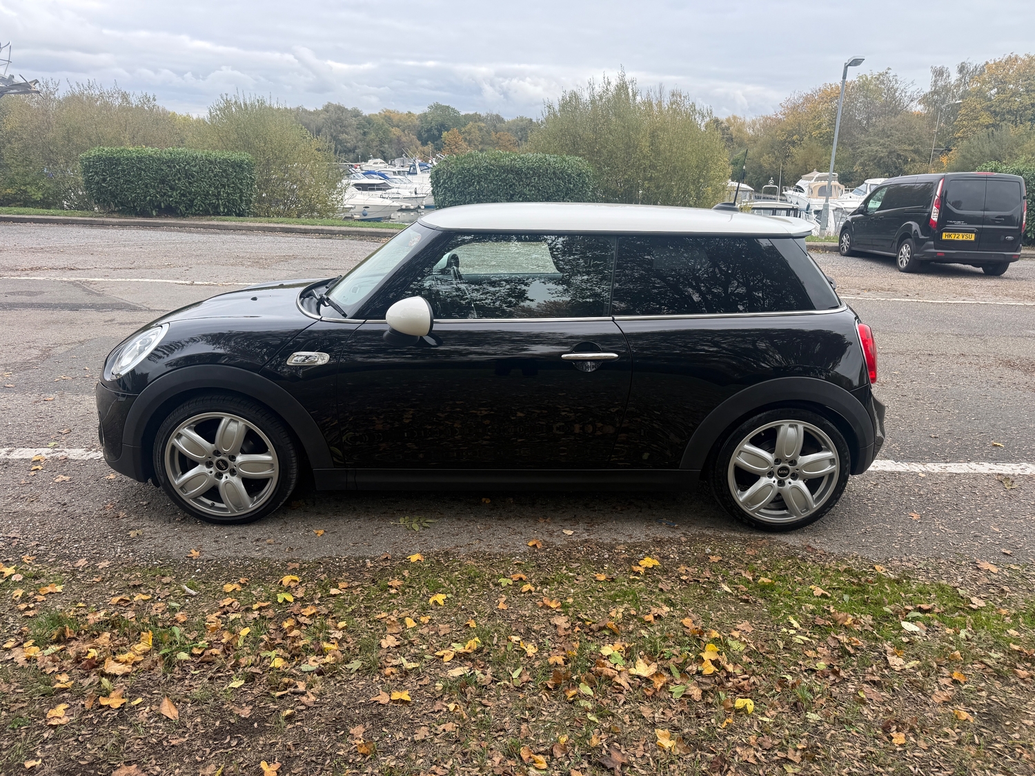 Mini Hatch 2026 - Cars in Chertsey