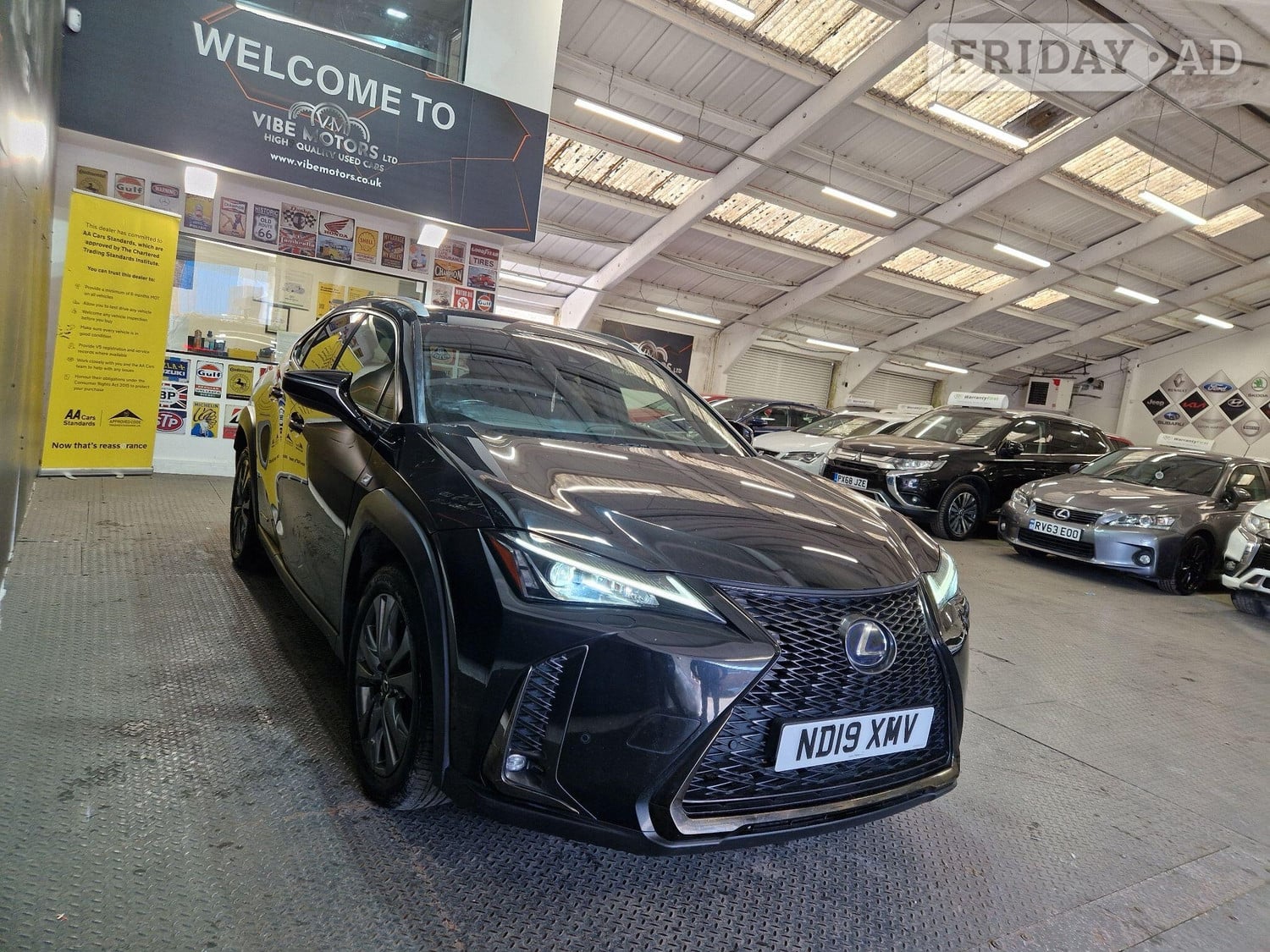 [ berth ]Lexus UX