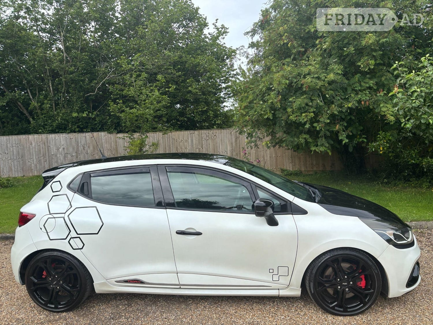 Renault Clio 2015 in High Wycombe