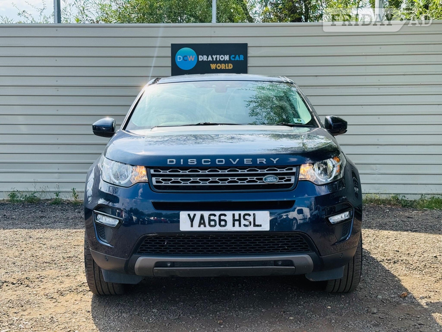 [ berth ]Land Rover Discovery Sport