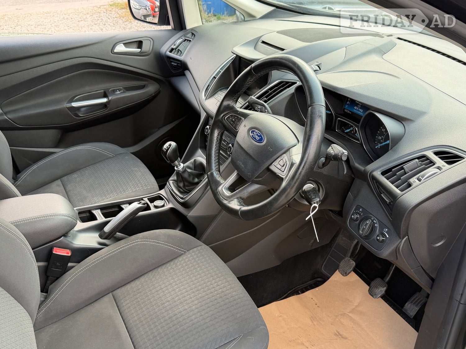 [ berth ]Ford C-MAX