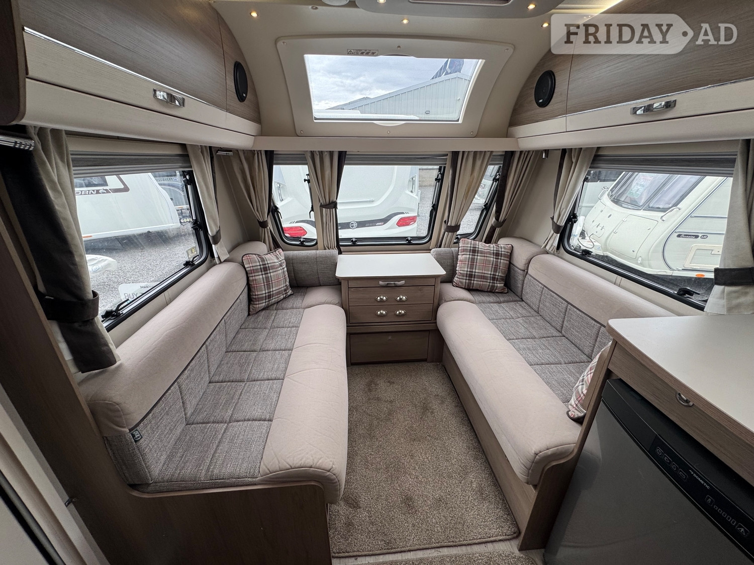 Compass Connoisseur 550 2018 - Motorhomes & Caravans