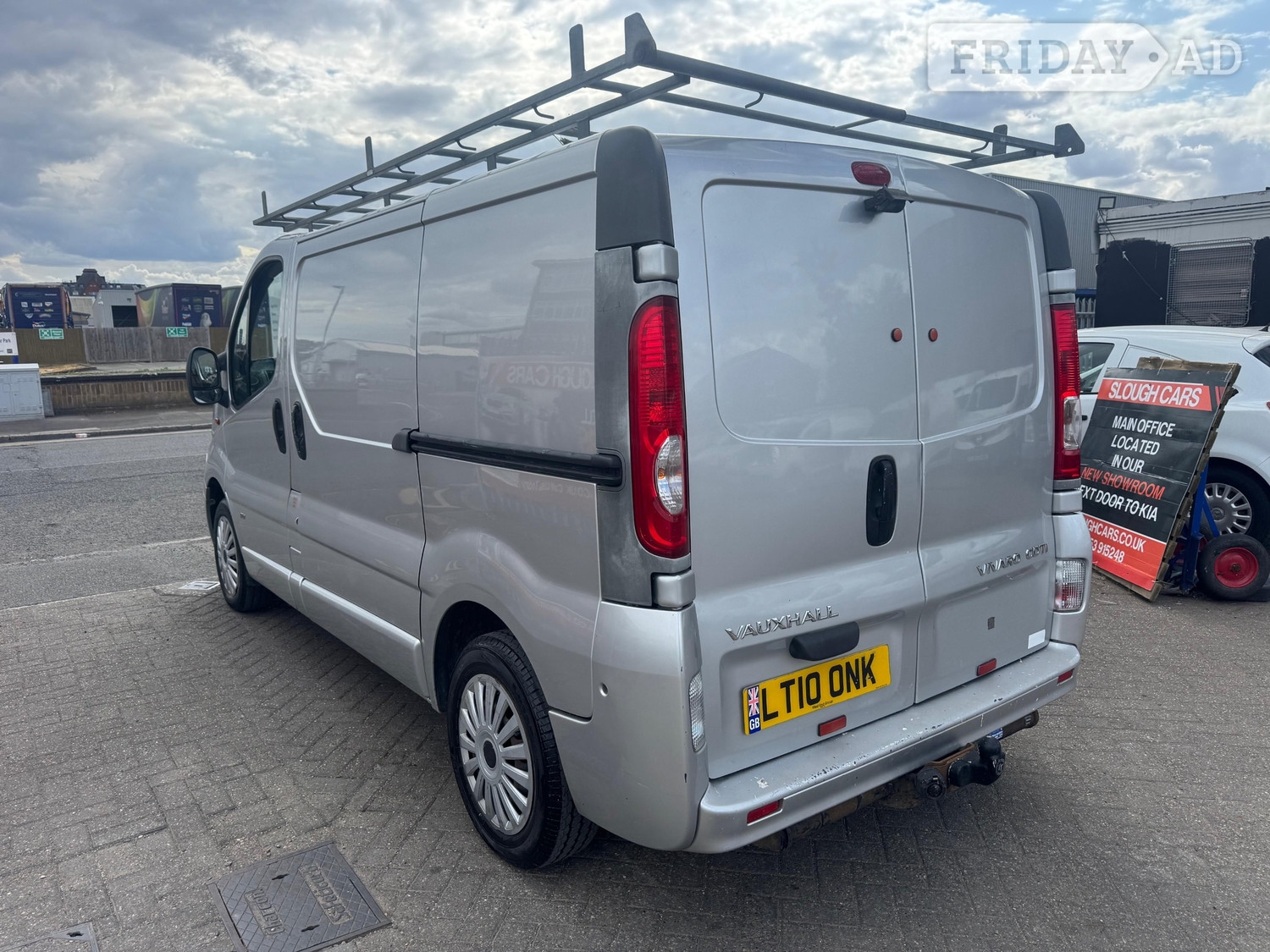 [ berth ]Vauxhall Vivaro