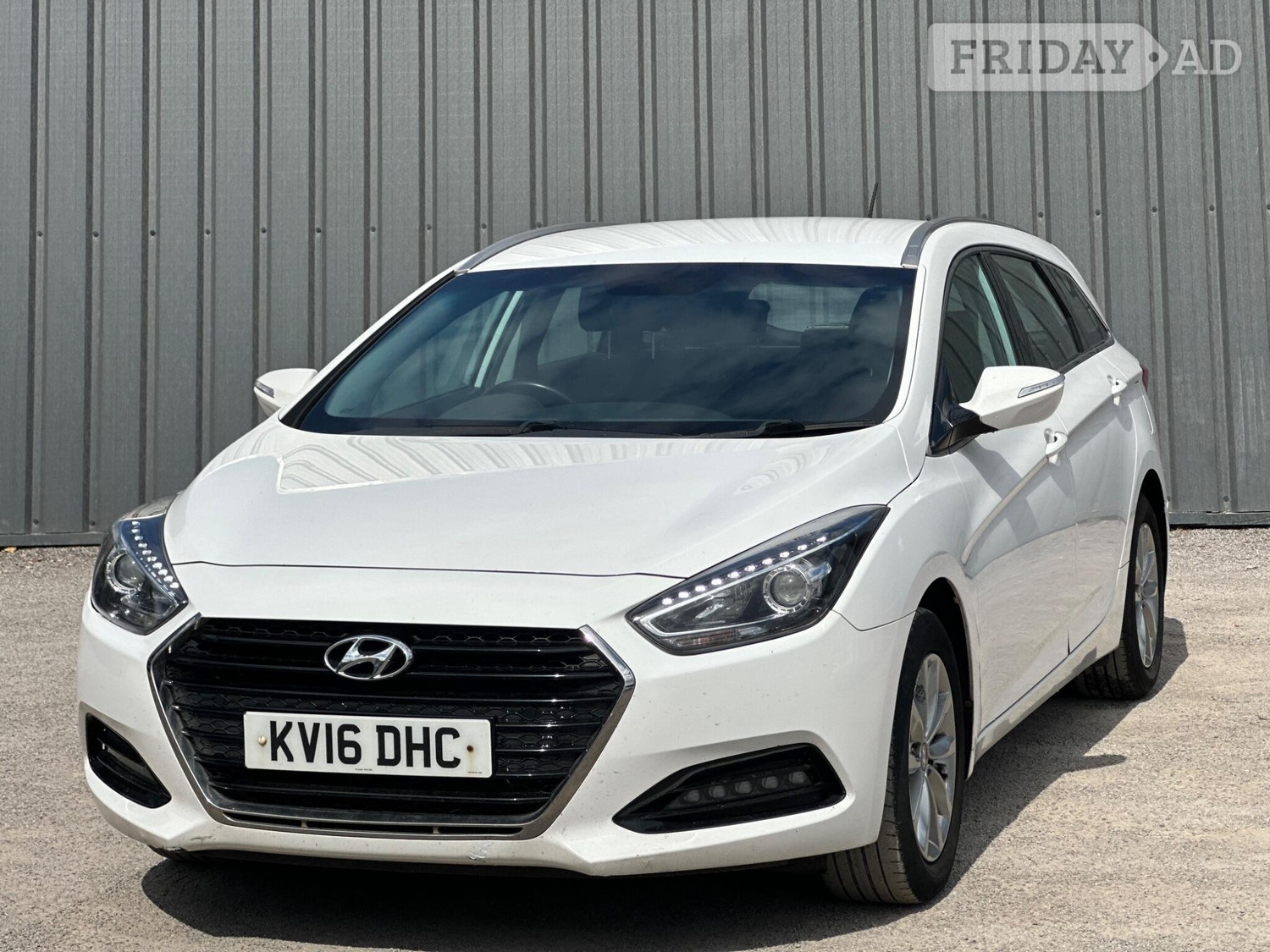 Hyundai i40 2016 in Farnham