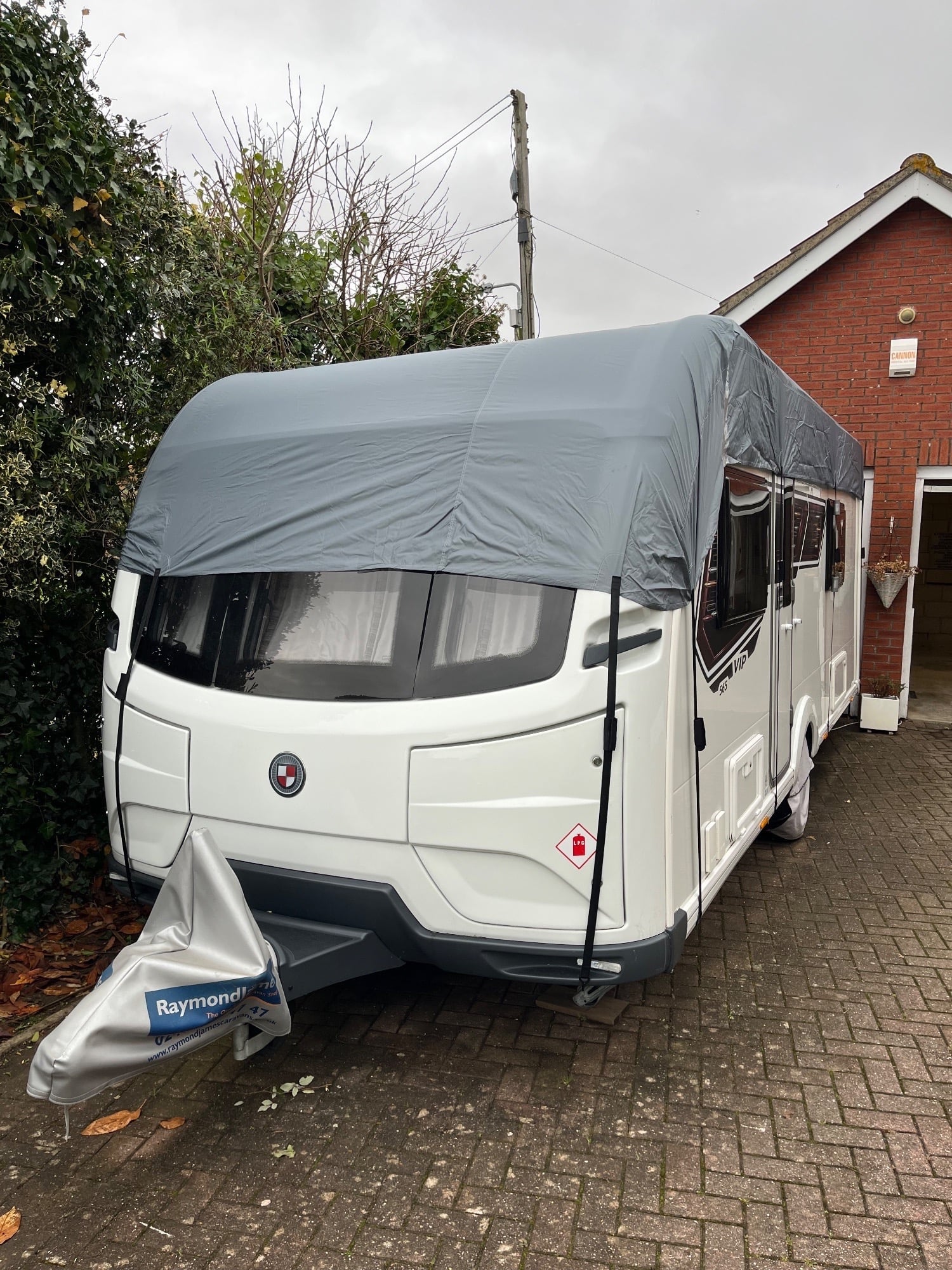 [ berth ]Coachman VIP 565
