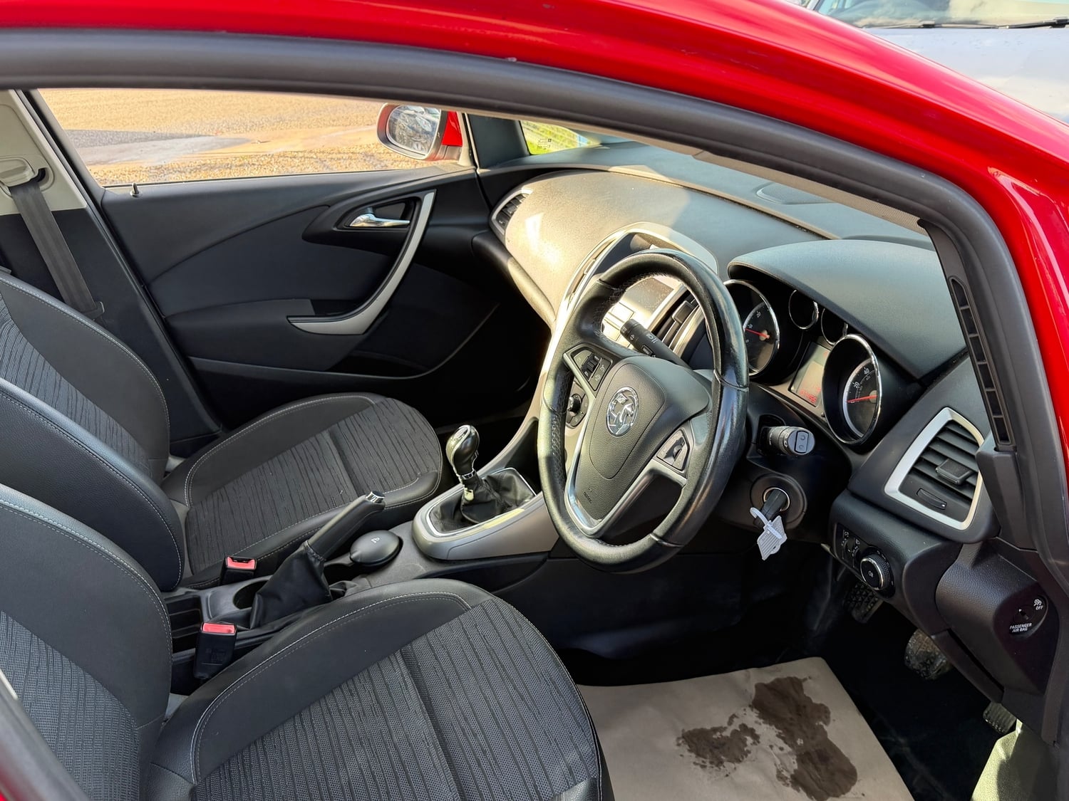 [ berth ]Vauxhall Astra