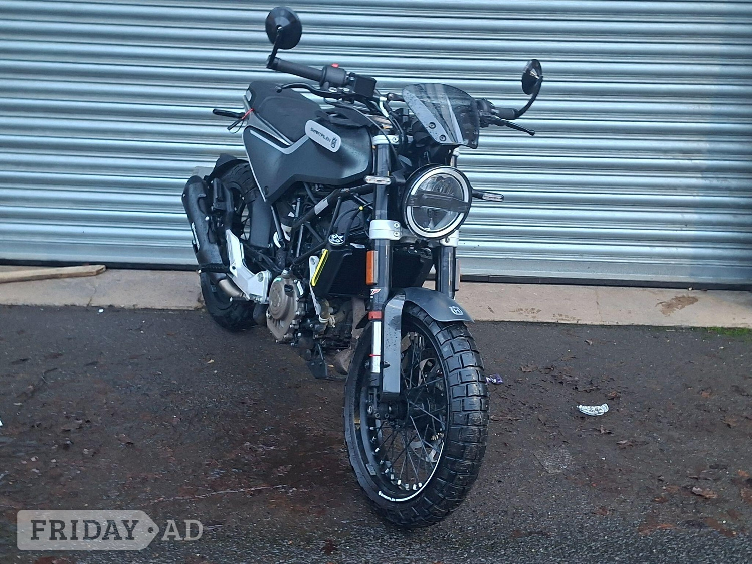 Husqvarna Svartpilen Motherwell