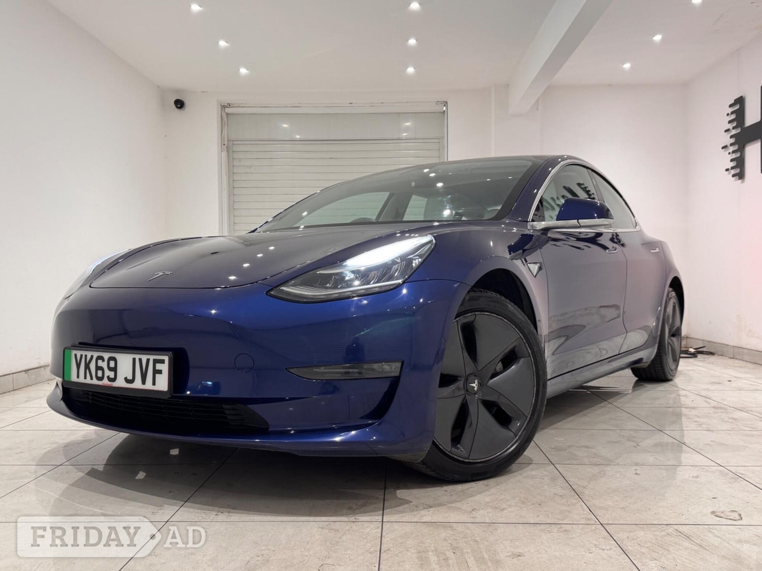 Tesla Model 3 2019 - Cars in Hounslow