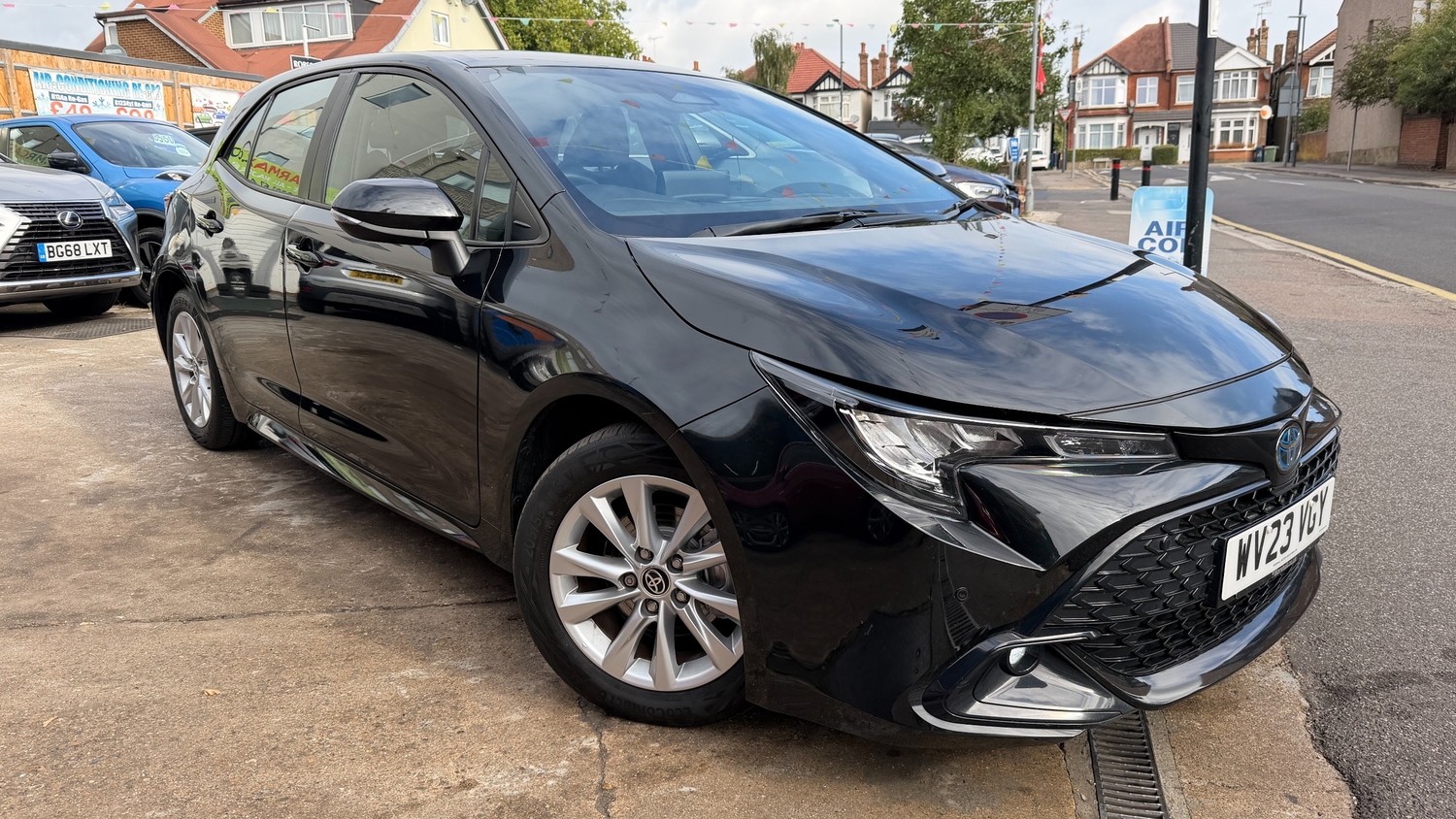 Toyota Corolla 2023 - Cars in Harrow