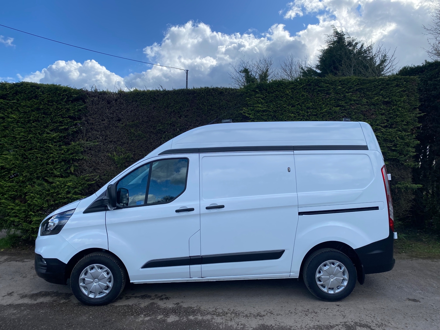 Ford Transit Custom 2020 - Vans & Commercial Vehicles