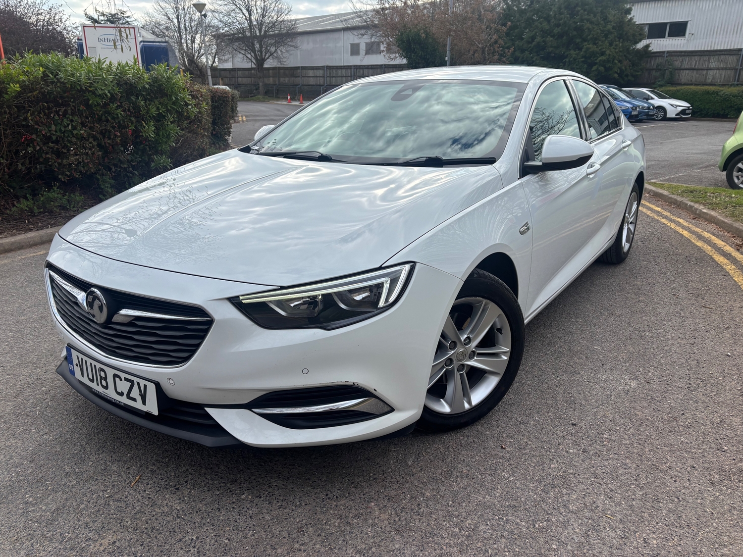 Vauxhall Insignia 2018 - Cars in Portsmouth