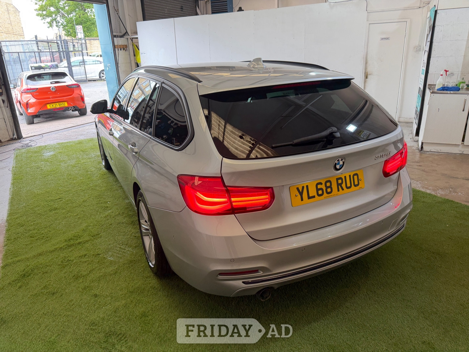 BMW 3 Series 2018 - Cars in Dewsbury