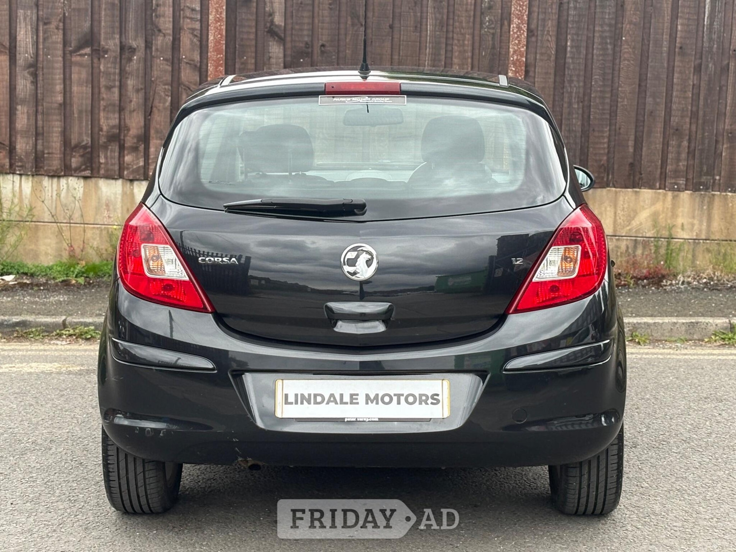 [ berth ]Vauxhall Corsa