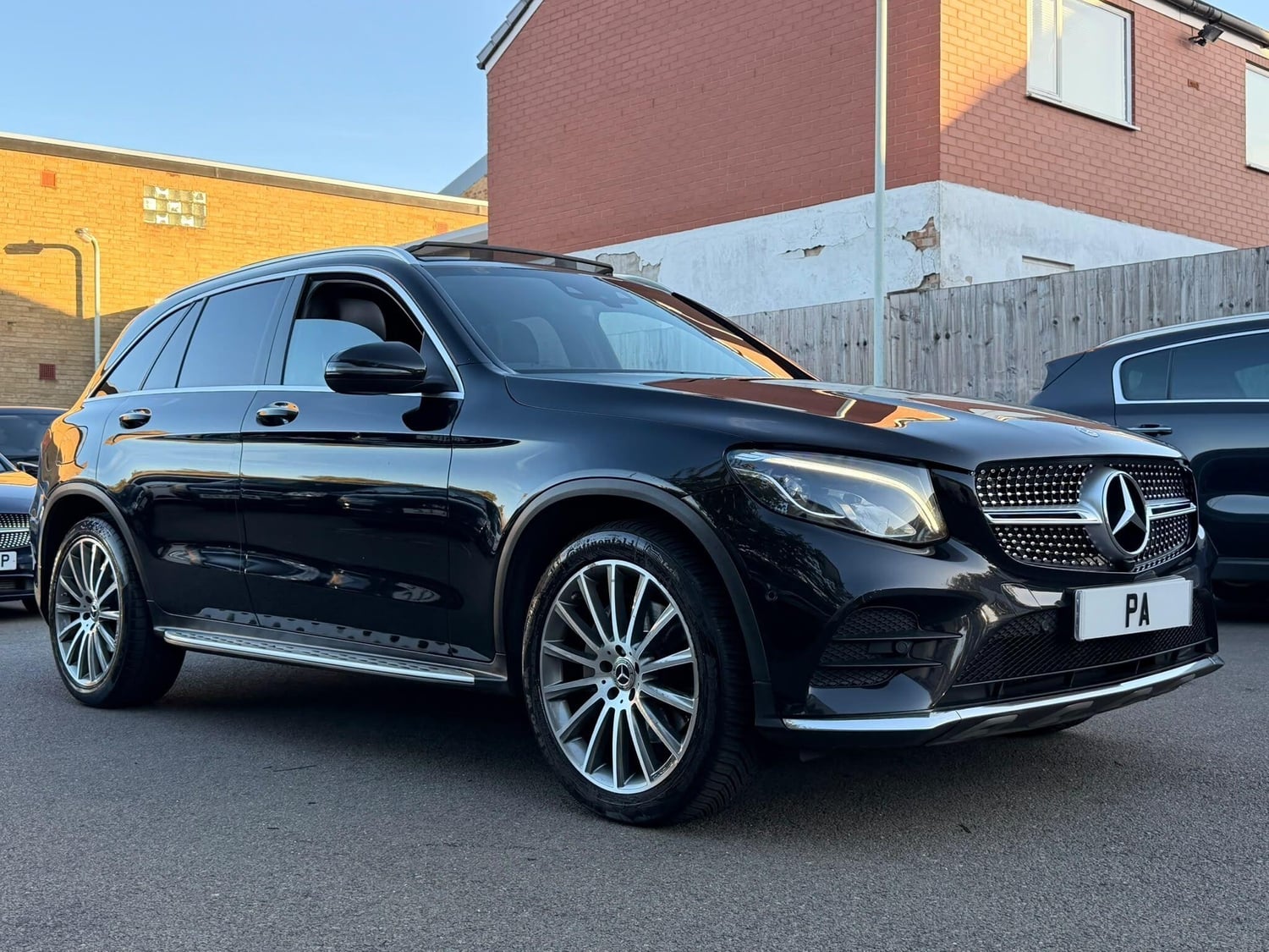 [ berth ]Mercedes-Benz GLC