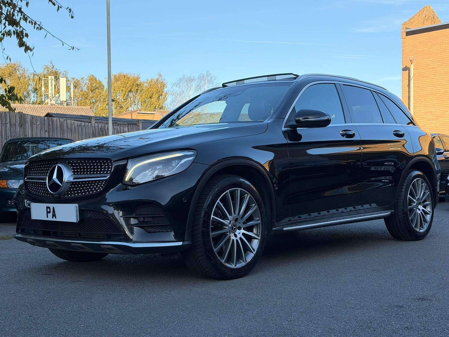 Mercedes-Benz GLC 2017 - Cars