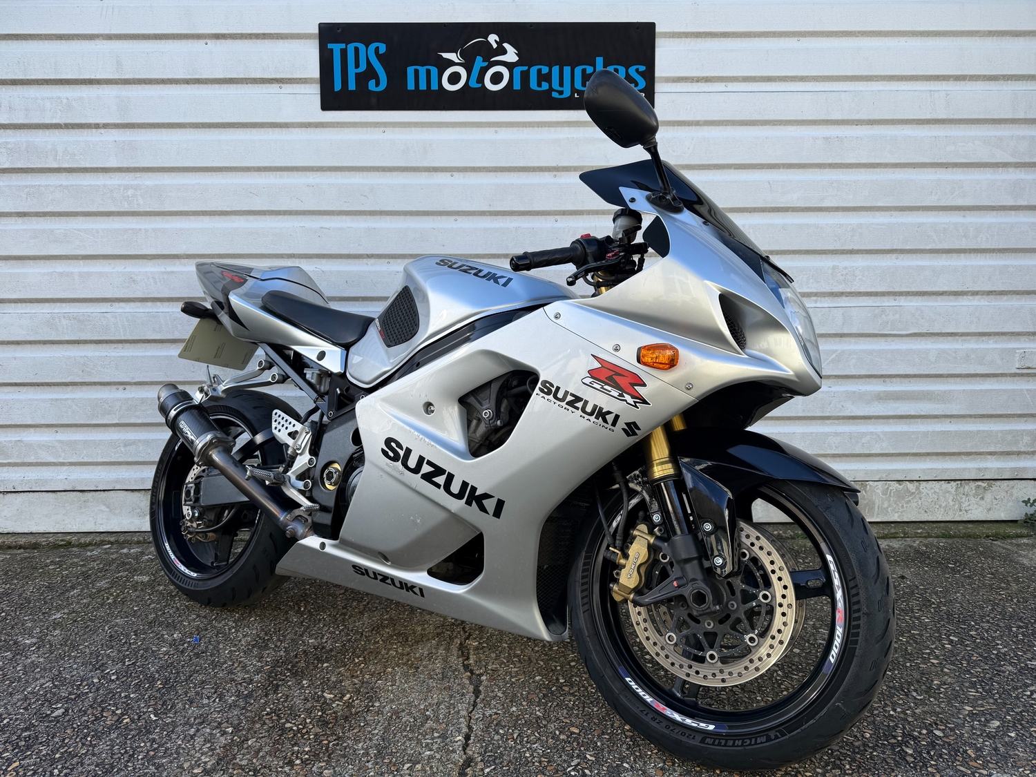 Suzuki GSX 2003 - Motorbikes, Scooters & Quads