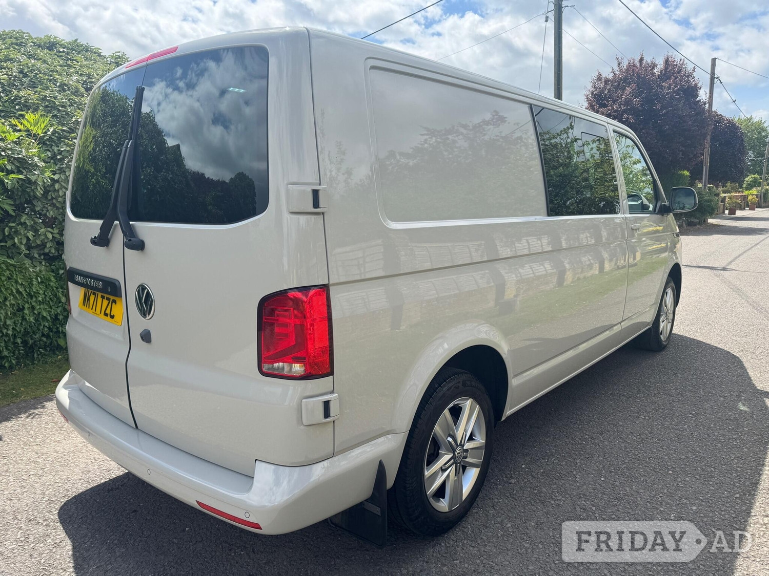 Volkswagen Transporter 2021 - Vans & Commercial Vehicles in High Wycombe
