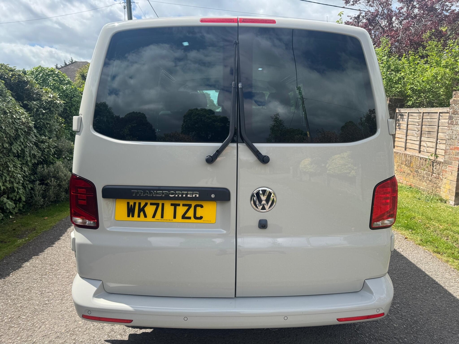 Volkswagen Transporter 2021 - Vans & Commercial Vehicles