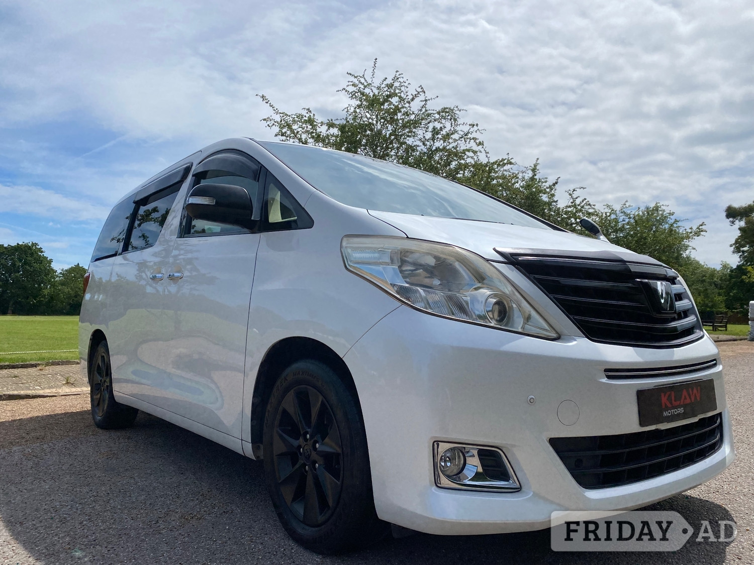 Toyota Alphard Slough