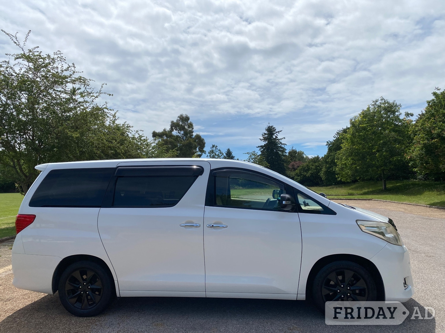 [ berth ]Toyota Alphard