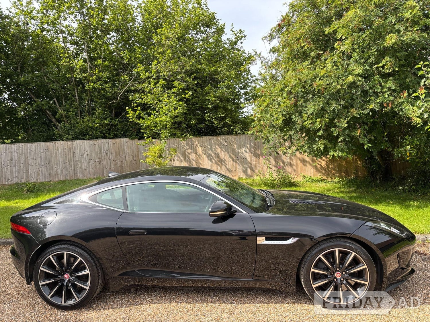 Jaguar F-Type 2015 in High Wycombe