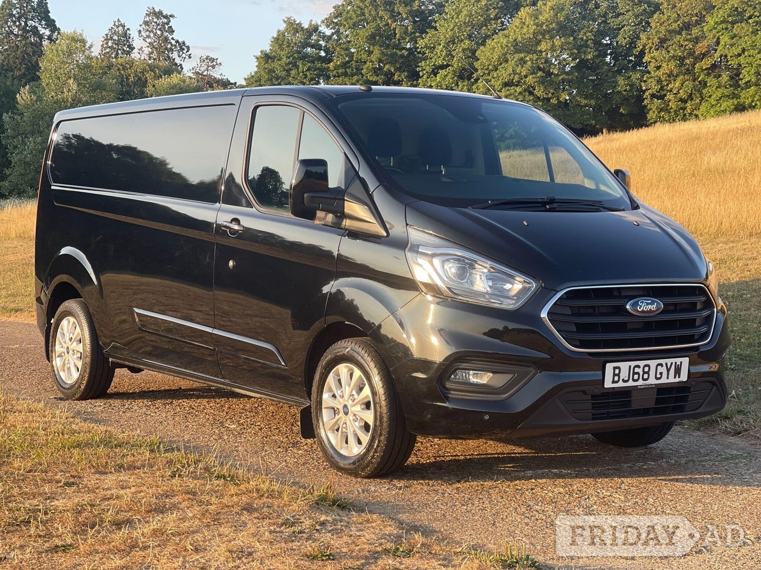 [ berth ]Ford Transit Custom