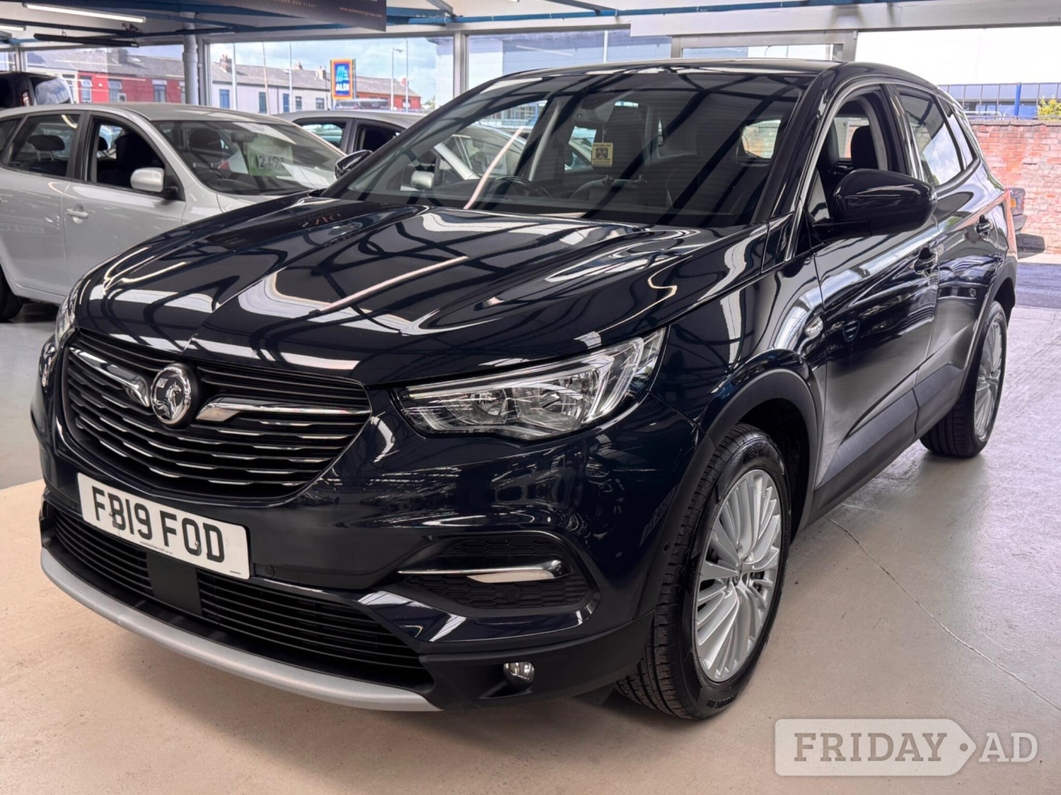 [ berth ]Vauxhall Grandland X