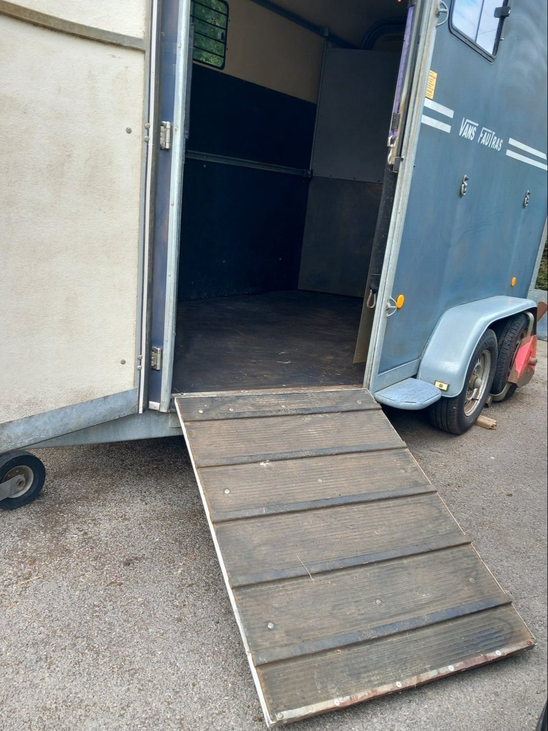 Fautras Oblic +2  Horse Trailer - Trailers & Horseboxes in Reigate