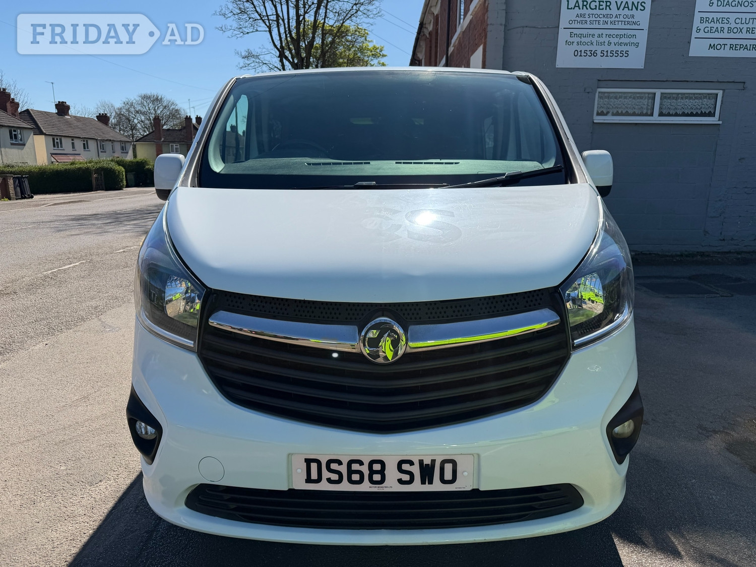 Vauxhall Vivaro 2018 - Vans & Commercial Vehicles