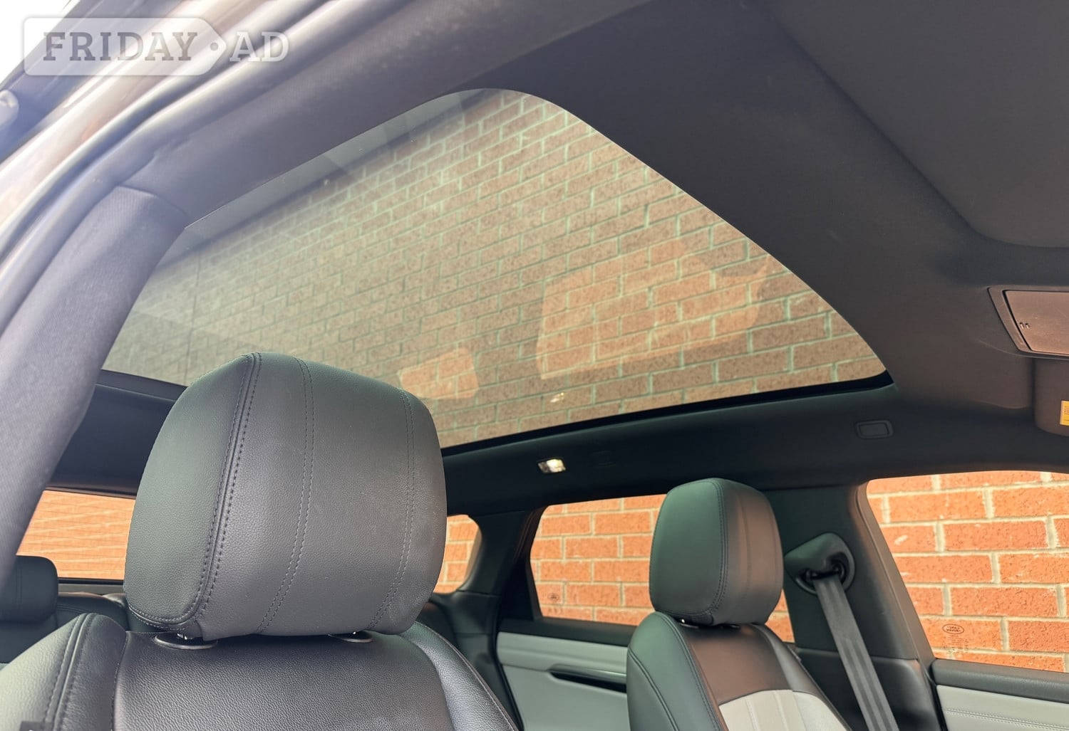 [ berth ]Land Rover Range Rover Evoque