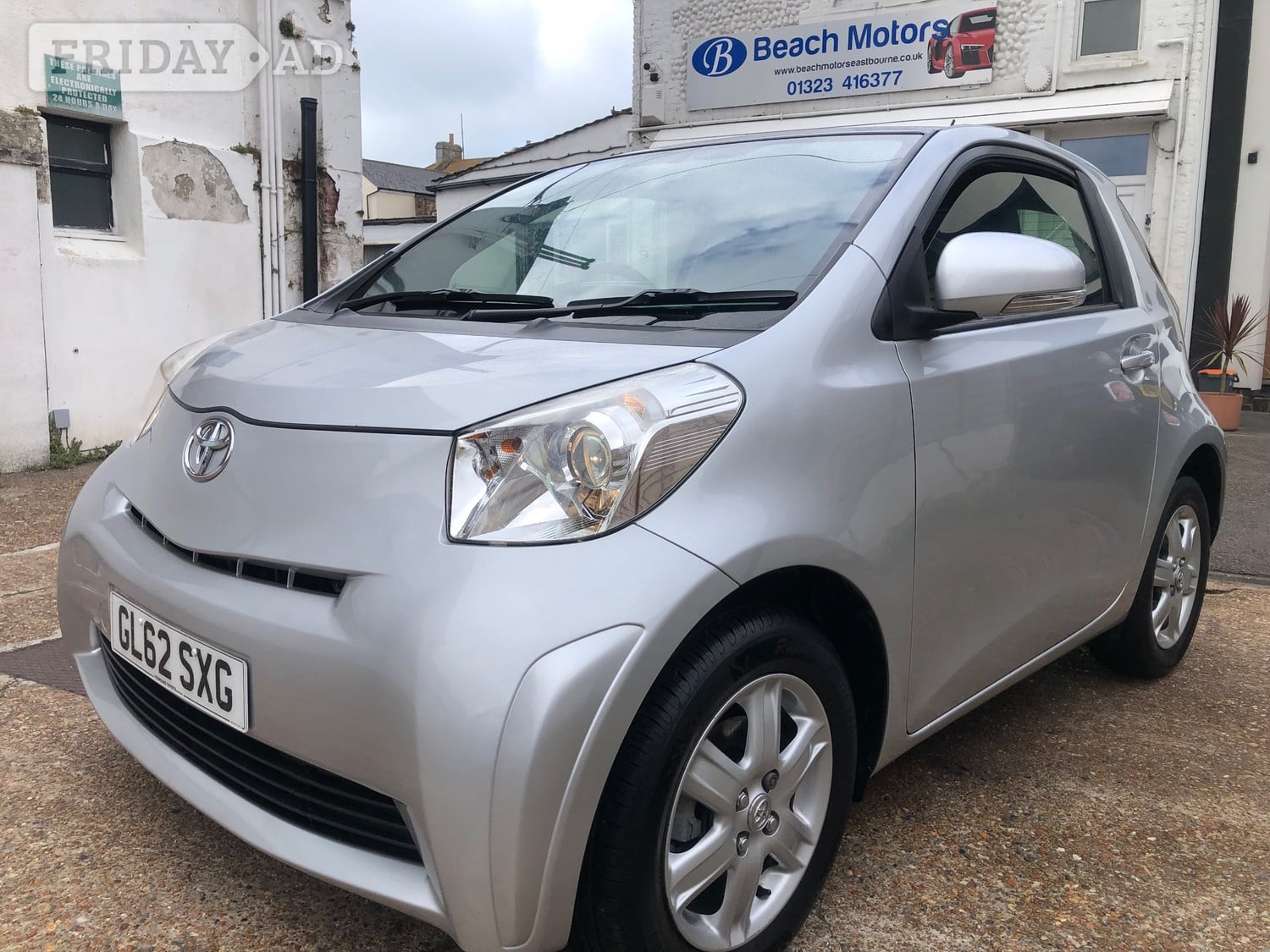 Toyota IQ 2013 - Cars