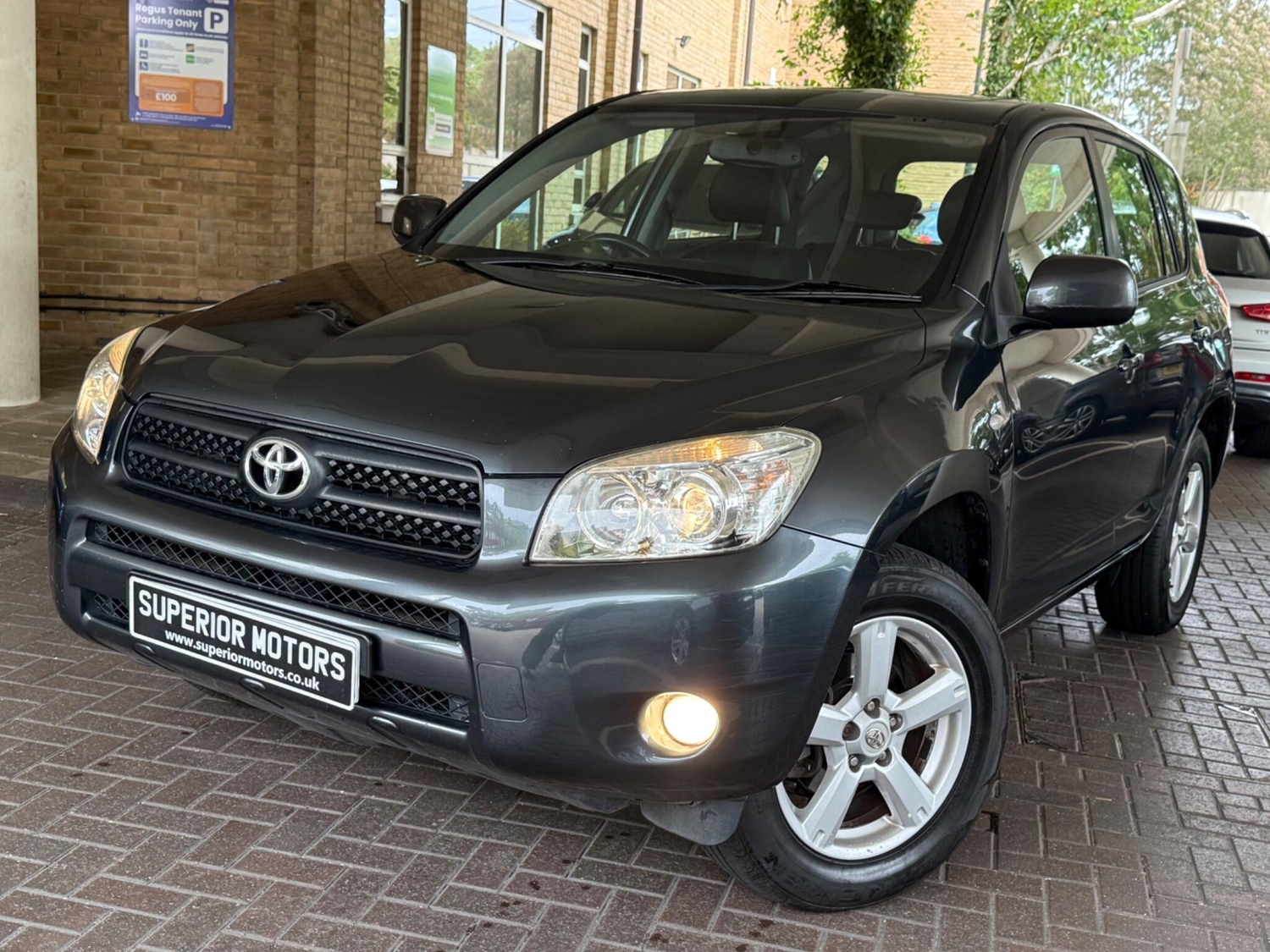 [ berth ]Toyota RAV4