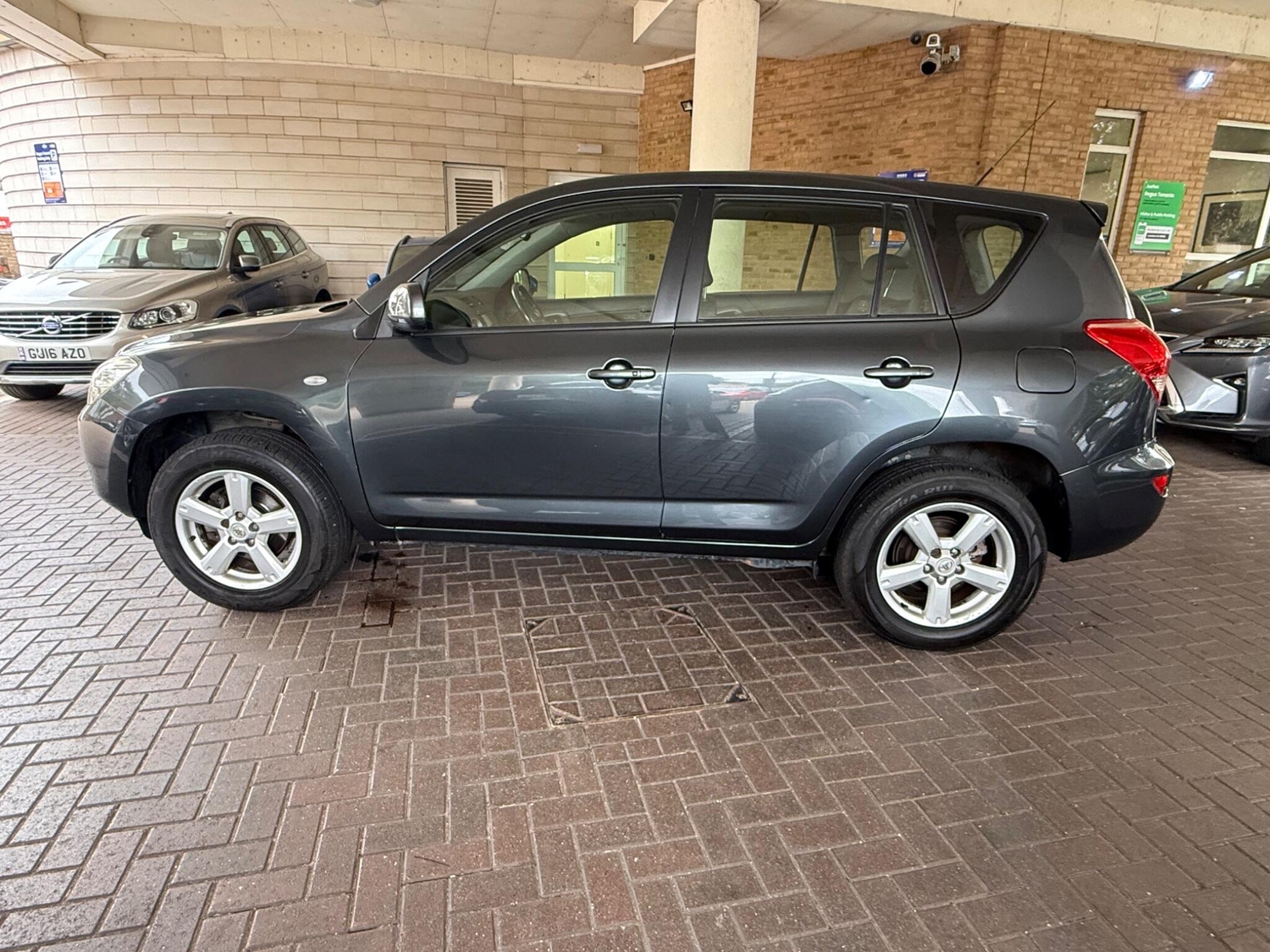 Toyota RAV4 2008 - Cars