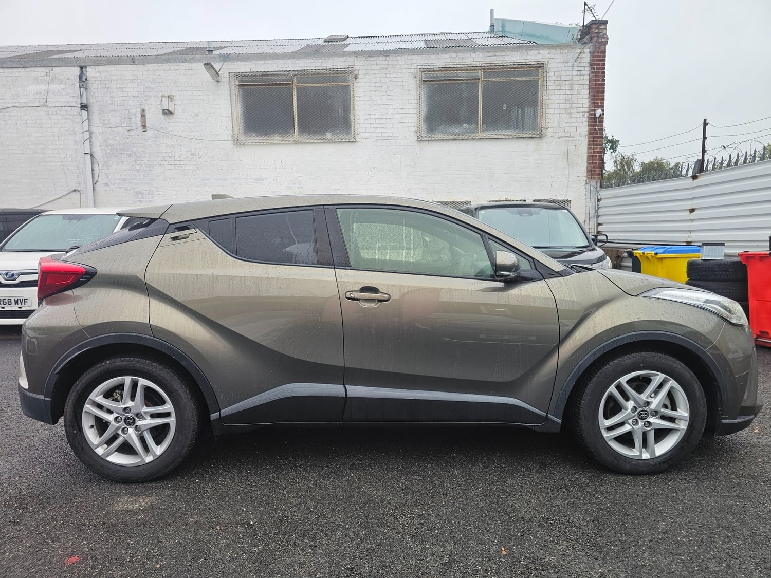 Toyota C-HR 2022 - Cars