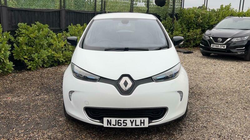 Renault Zoe 2015 - Cars in Maidenhead
