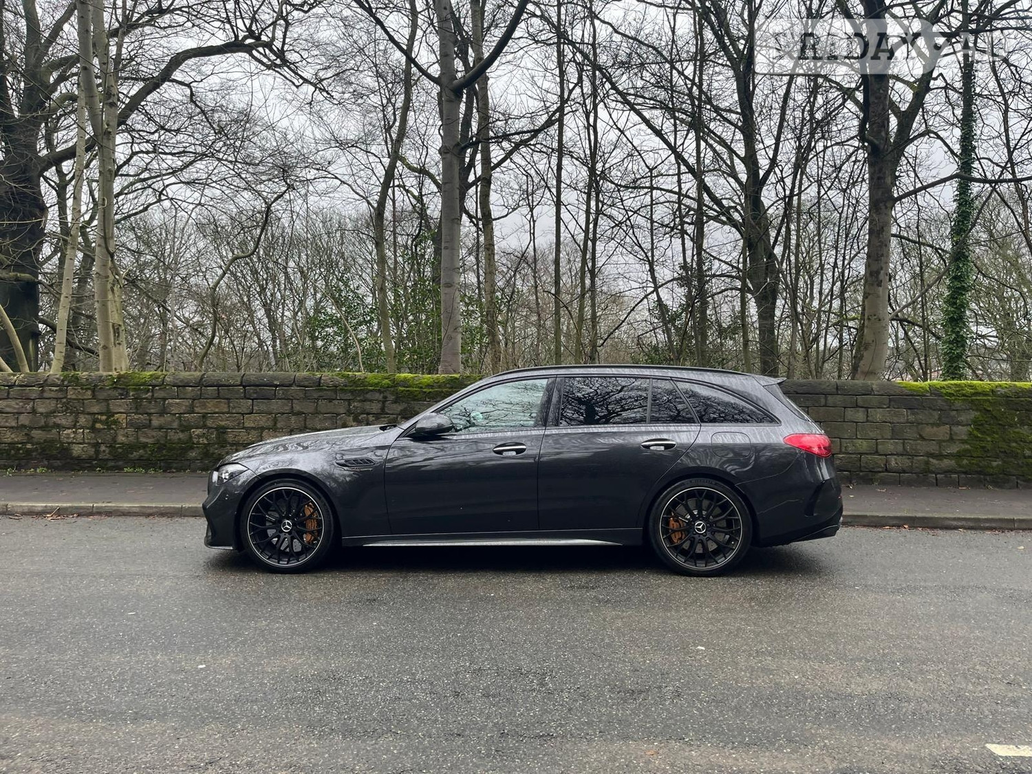 [ berth ]Mercedes-Benz C Class