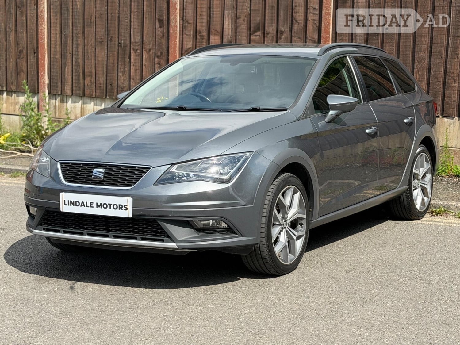 SEAT Leon 2015 - Cars in Oldham