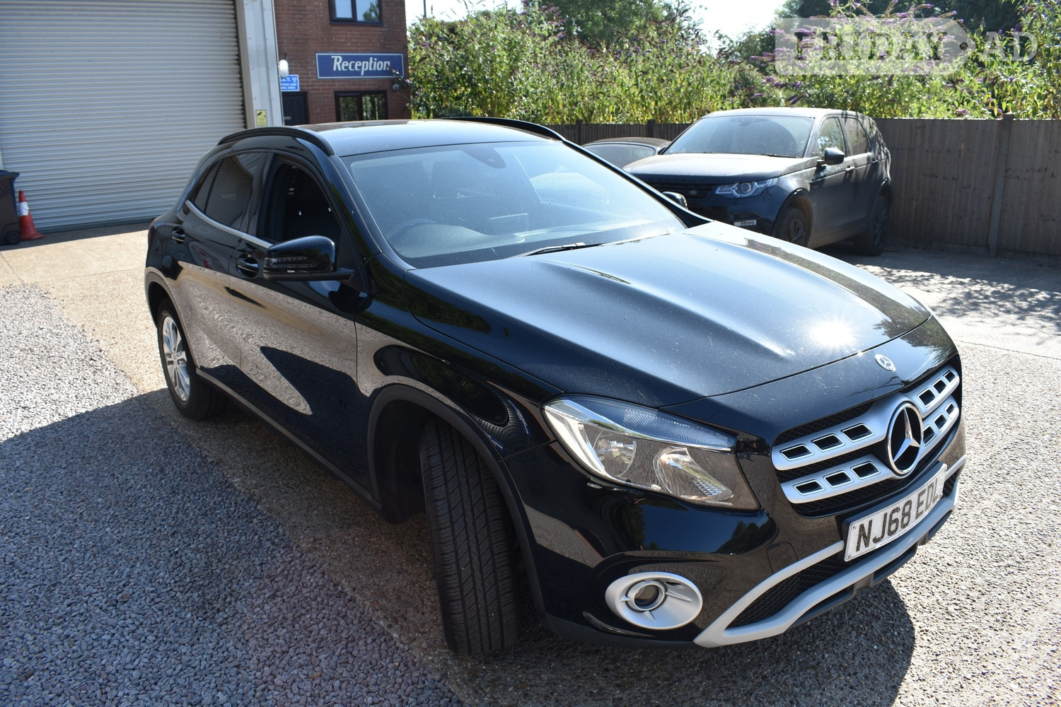 [ berth ]Mercedes-Benz GLA