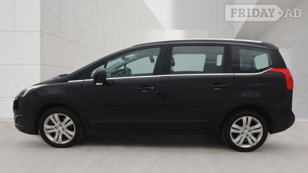 Peugeot 5008 2016 - Cars in Winchester
