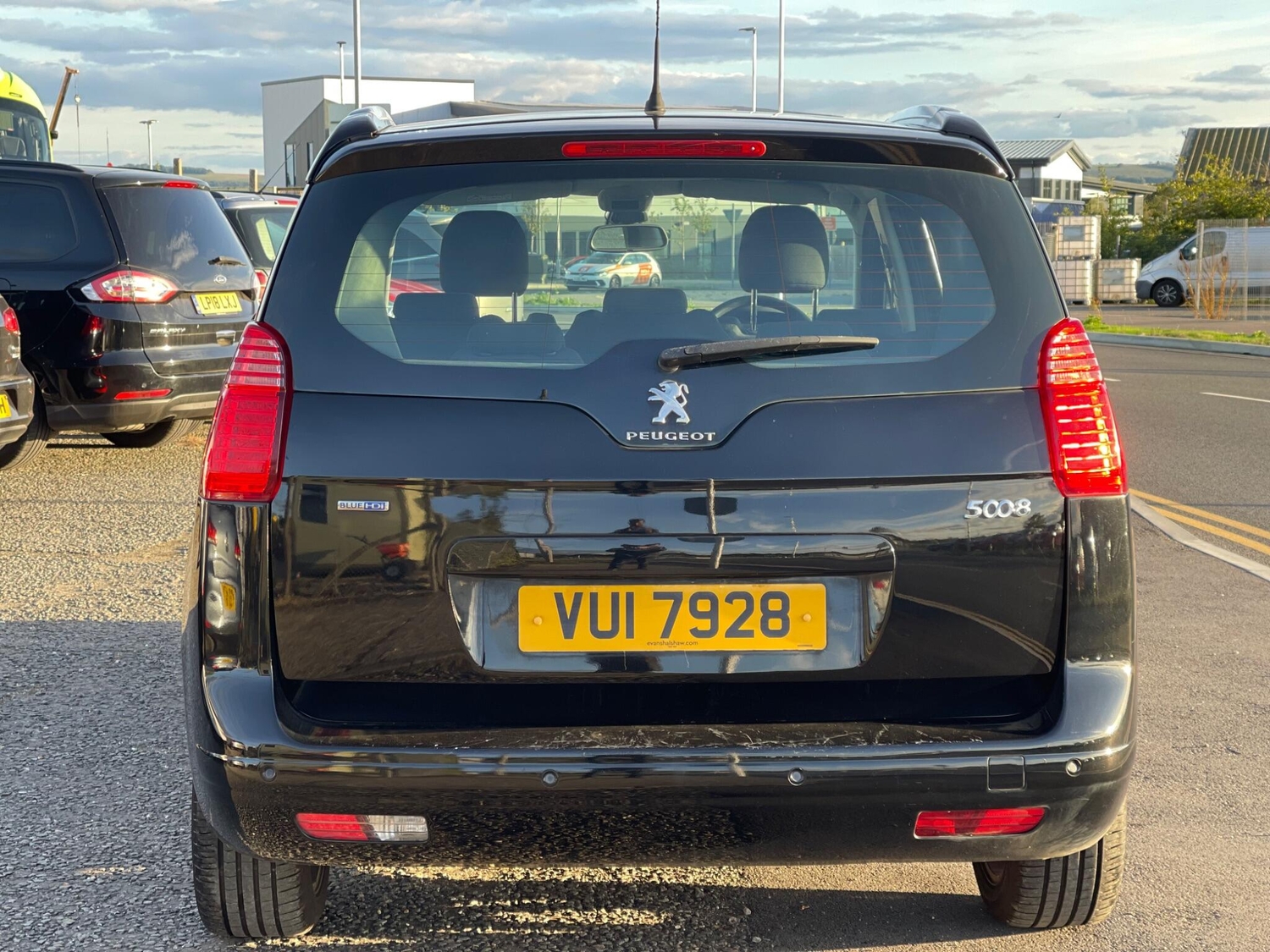 Peugeot 5008 2016 - Cars