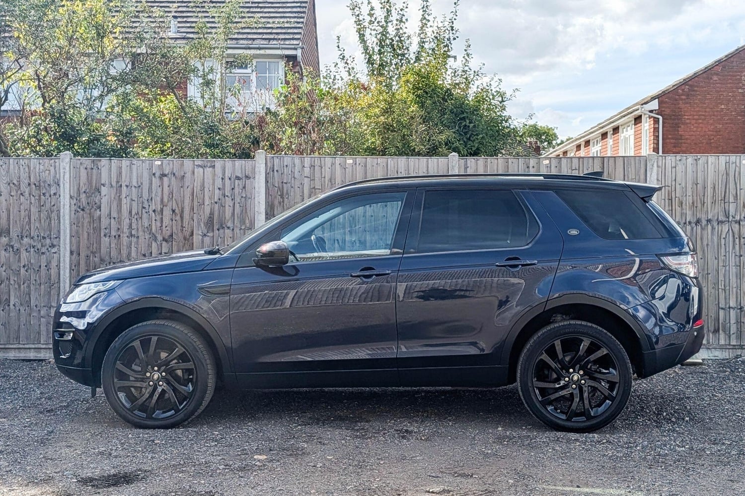 Land Rover Discovery Sport 2017 - Cars in Bexley