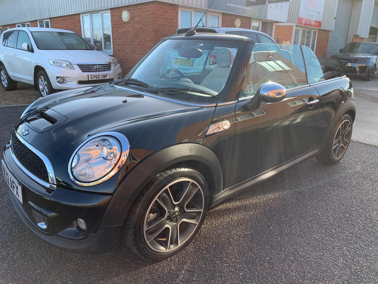 Mini Convertible 2012 - Cars