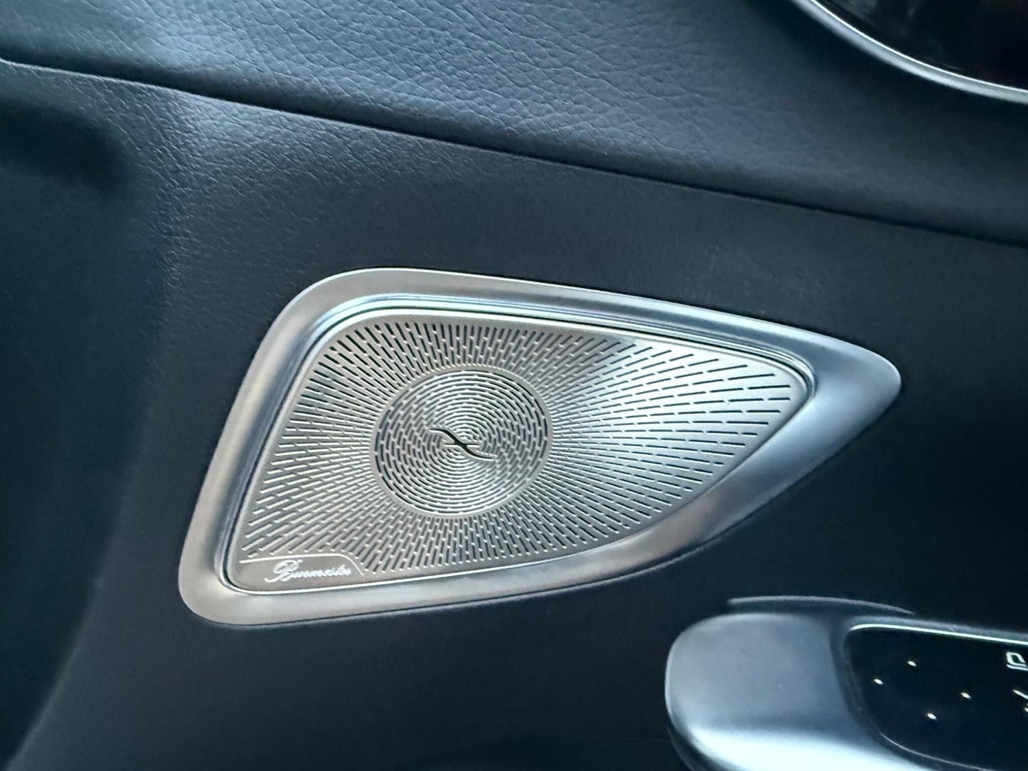 Mercedes-Benz C Class 2022 - Cars