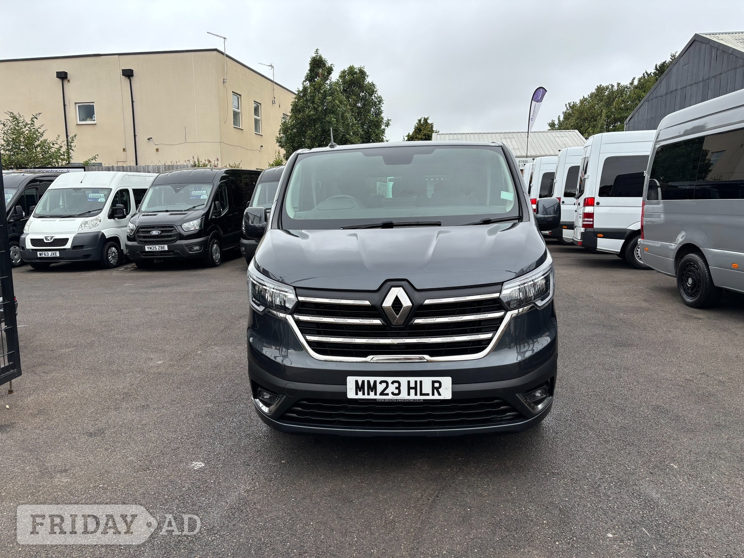 [ berth ]Renault Trafic