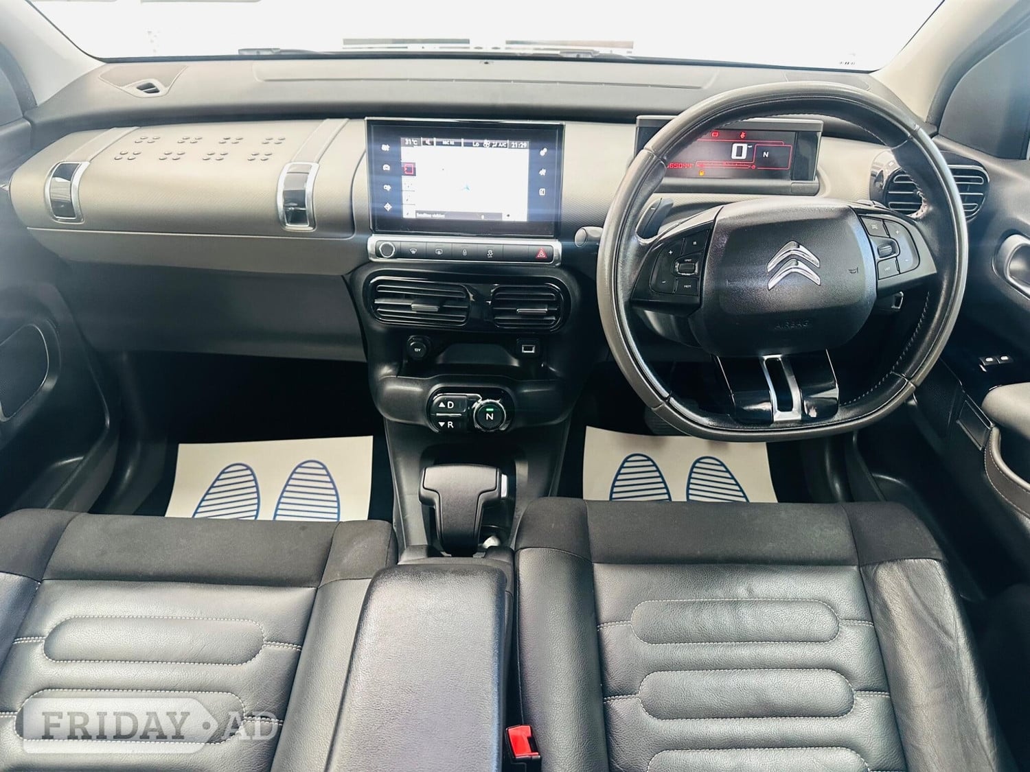 [ berth ]Citroen C4 Cactus