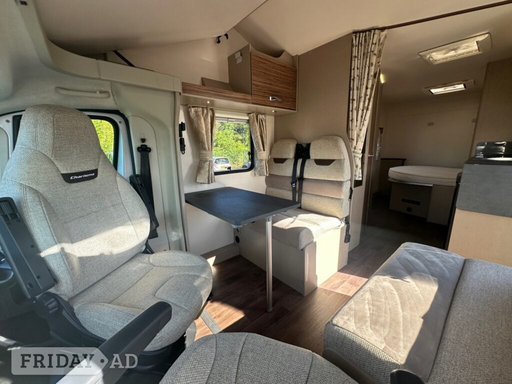 [4 berth ]Swift Charisma 494